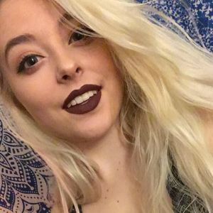 Meet your Posher, Abi